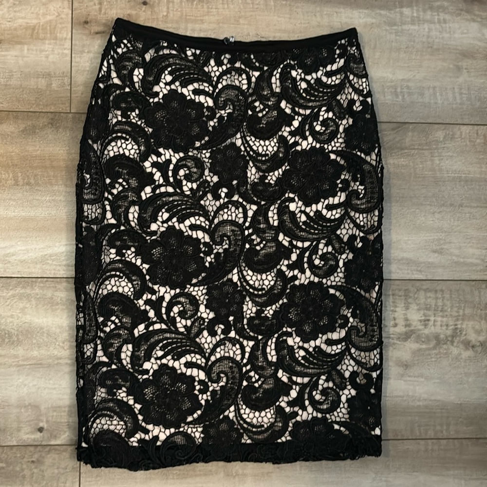 H&M lace pencil skirt S